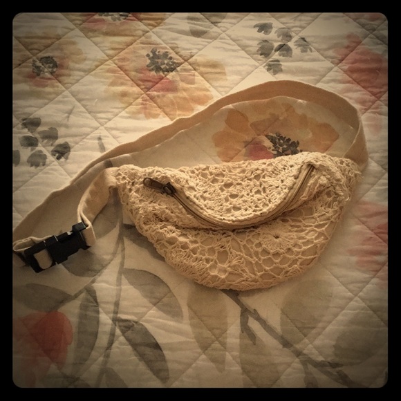 lace fanny pack